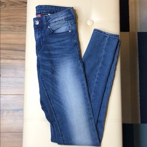 Blue Stretch Jeans